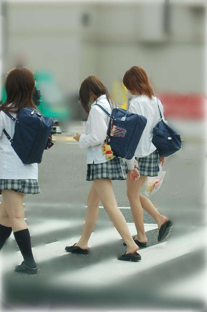 Japanese schoolgirl cfnm
