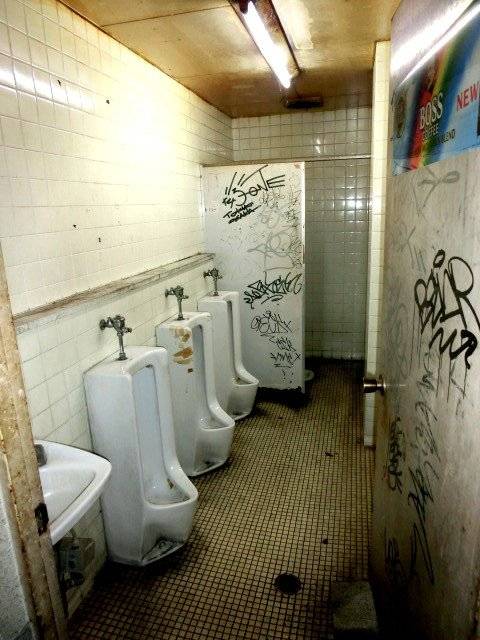 便所掃除 変態 舐め 便所掃除 変態 舐め
