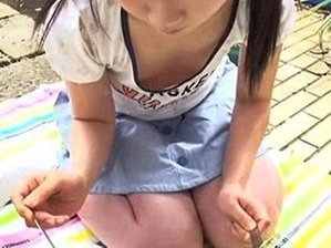 小中学生の胸チラでオナニーがはかどる